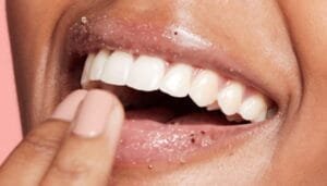 Lip scrubs